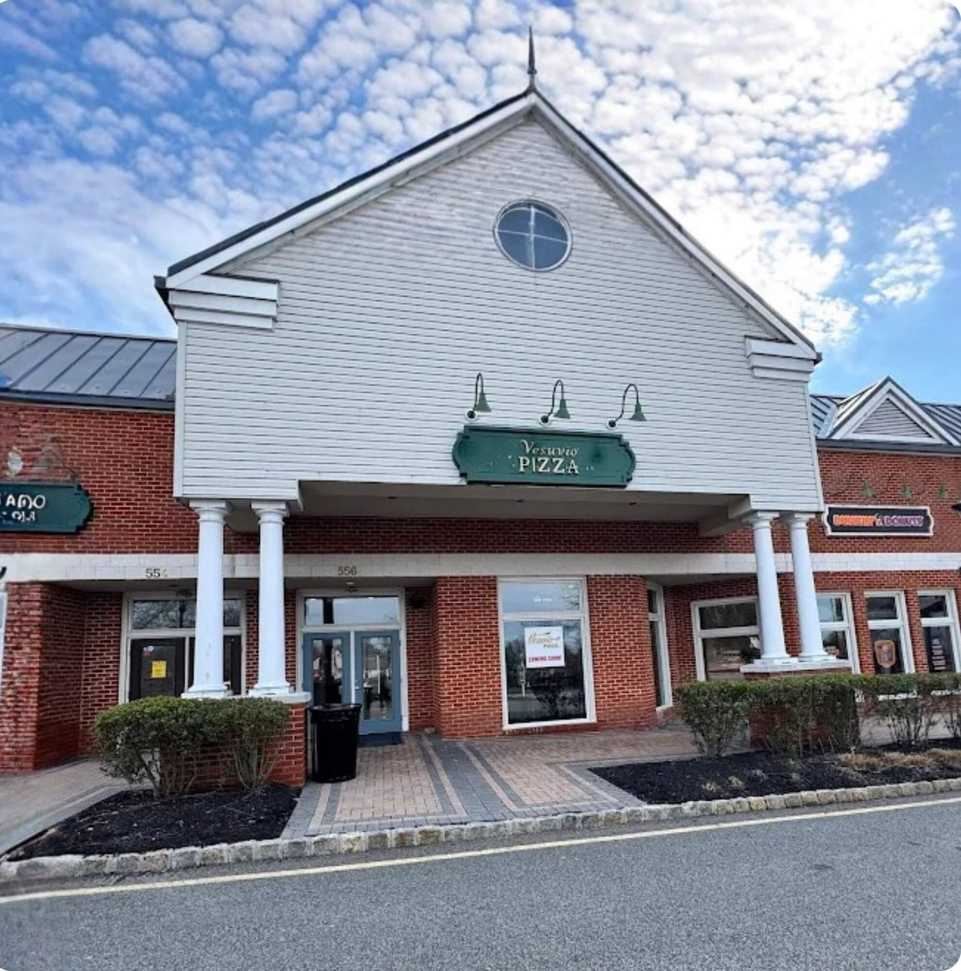 About Bomabay Curry Pizza